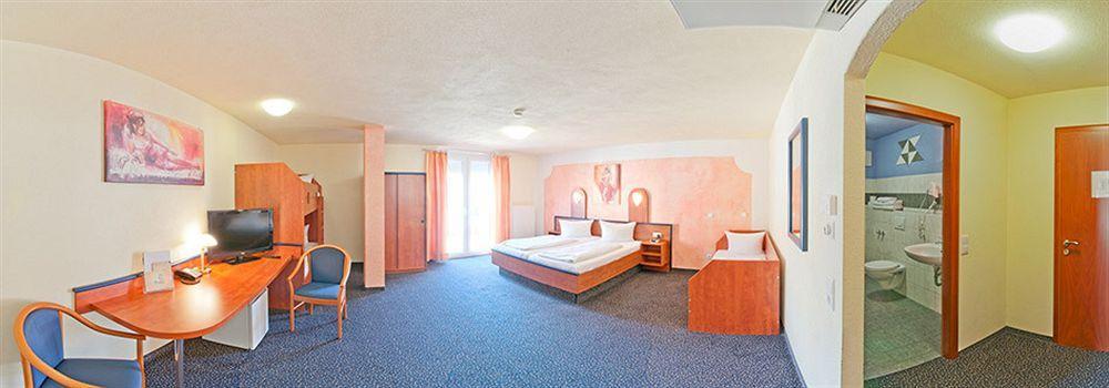 Hotel Apollon Rust Eksteriør bilde